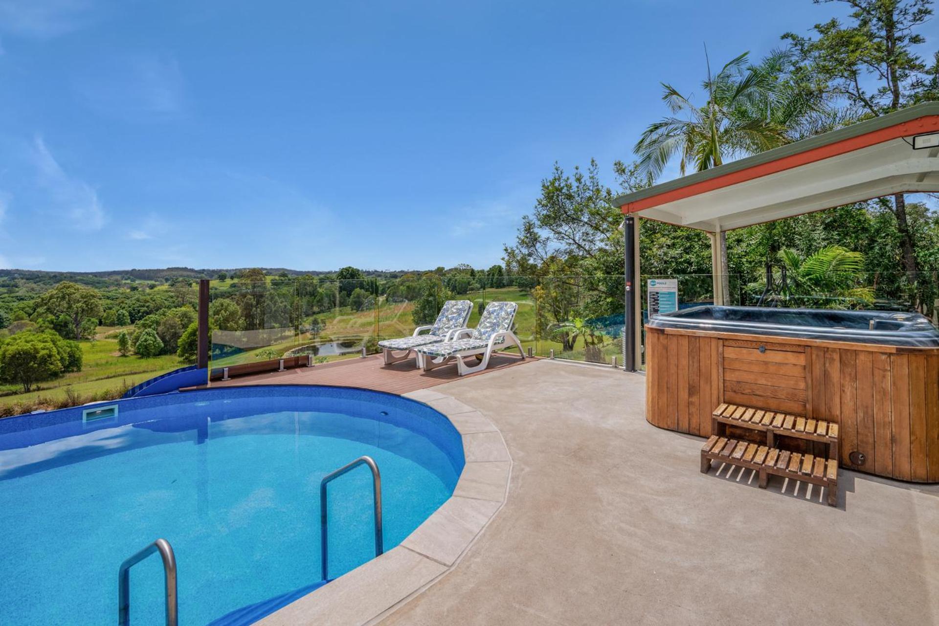 Laurelview Scenic Inn Gympie Tamaree Exterior photo
